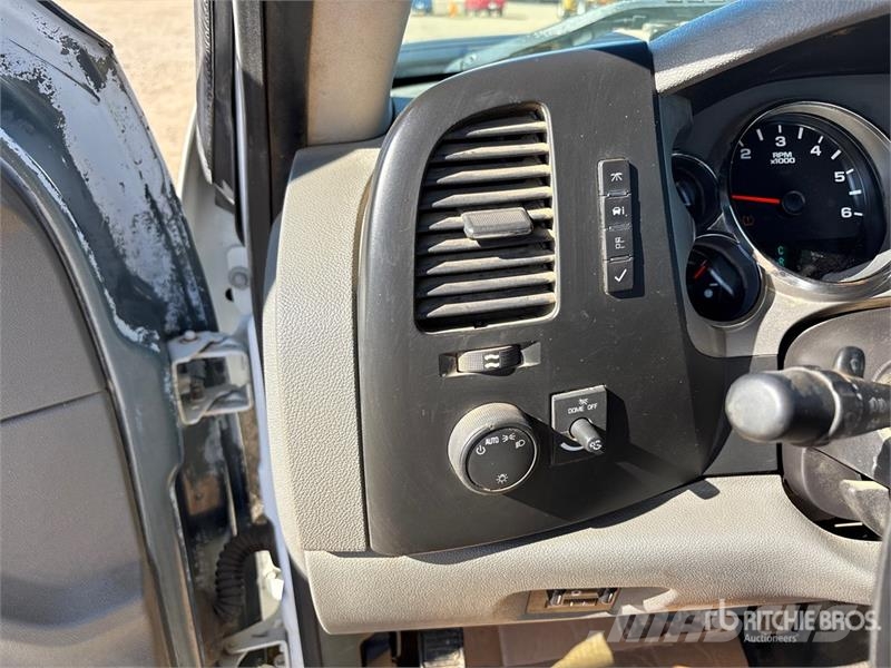 Chevrolet Silverado 2500 4x4 Pickup Drugi