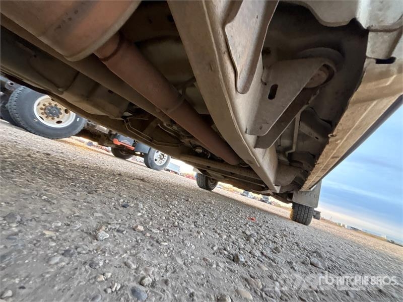 Chevrolet Silverado 2500HD Ciężarówki typu Platforma / Skrzynia