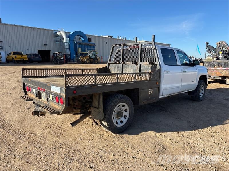 Chevrolet Silverado 2500HD Flatbed kamyonlar