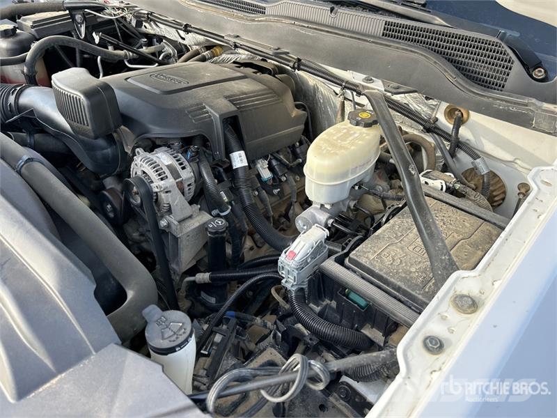 Chevrolet Silverado 2500HD LTZ 4x4 Crew Cab Pickup Andre varebiler