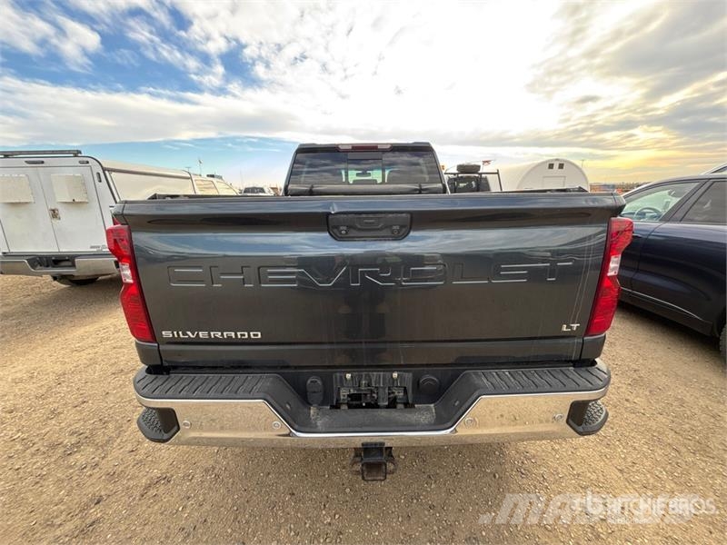Chevrolet Silverado 2500 HD LT 4x4 Crew Cab Pickup Ostalo