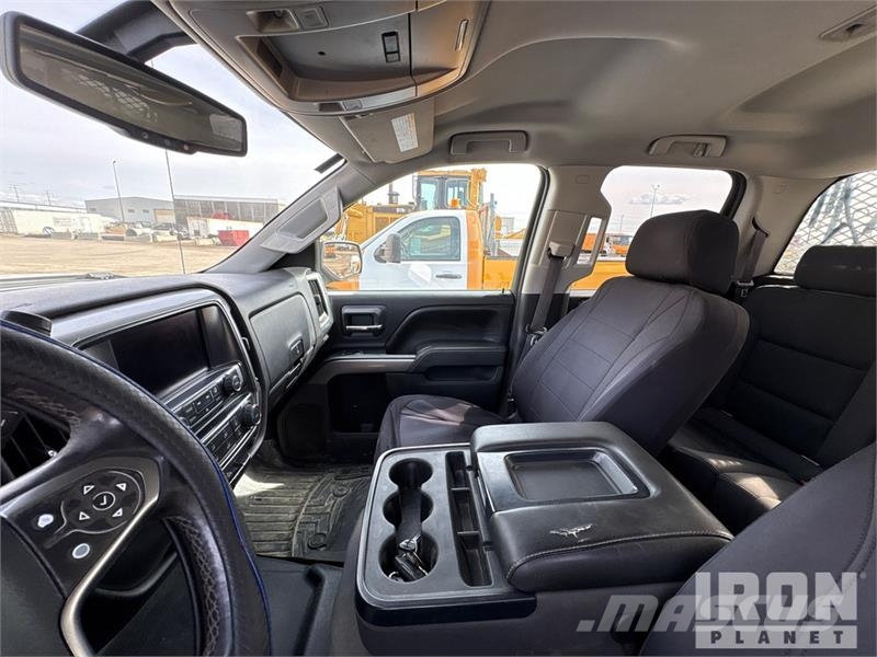Chevrolet Silverado 2500HD 4x2 Extended Cab Pickup Други