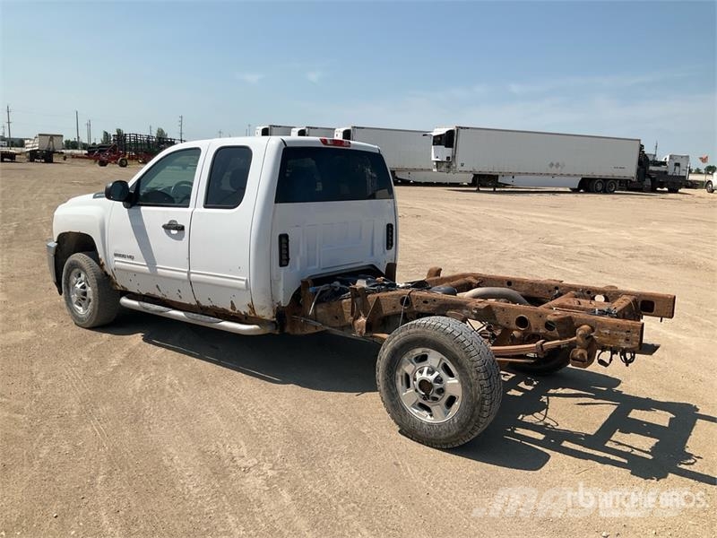 Chevrolet Silverado 2500HD 4x4 Extended Cab Cab and Chassis 캐빈 및 인테리어
