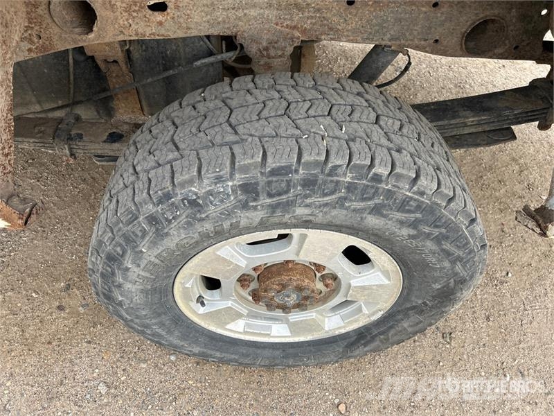 Chevrolet Silverado 2500 LT 4x4 Extended Cab Pickup Muu