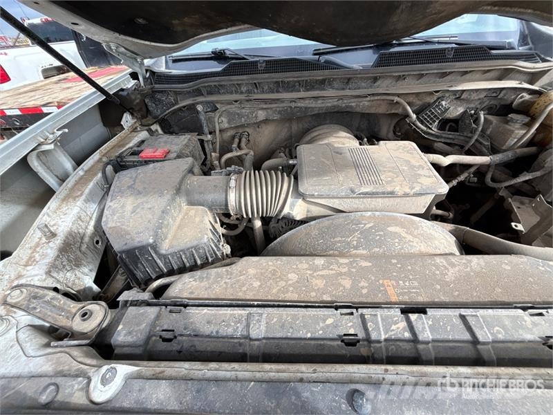 Chevrolet Silverado 2500 LT 4x4 Crew Cab Pickup Drugi
