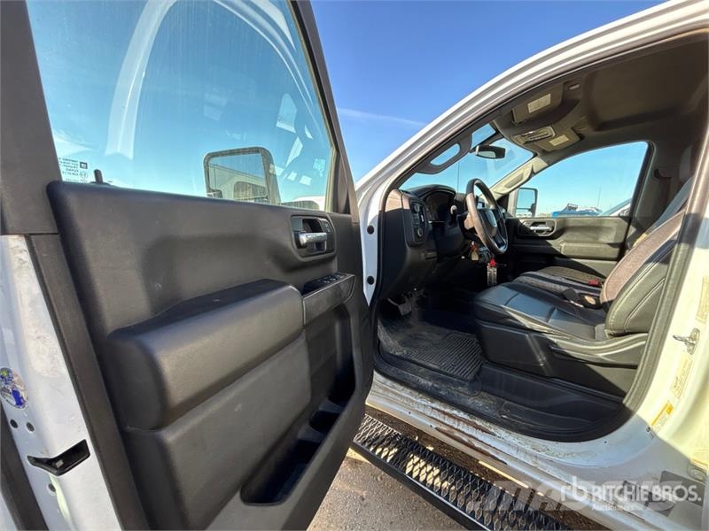 Chevrolet Silverado 2500HD Kamioni cisterne