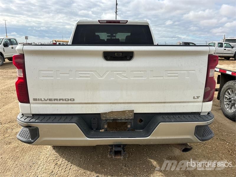 Chevrolet Silverado 2500 LT 4x4 Crew Cab Pickup Drugi