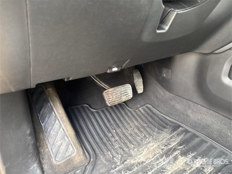 Chevrolet Silverado 2500 HD LT 4x4 Crew Cab Pickup Ostalo