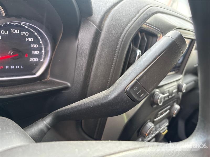 Chevrolet Silverado 2500HD 4x4 Crew Cab Pickup Други
