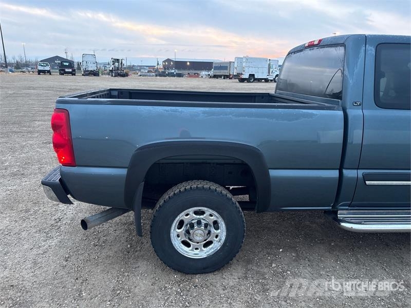 Chevrolet Silverado 2500 أخرى