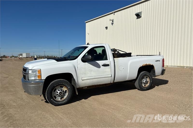 Chevrolet Silverado 2500 4x4 Pickup Andere Transporter