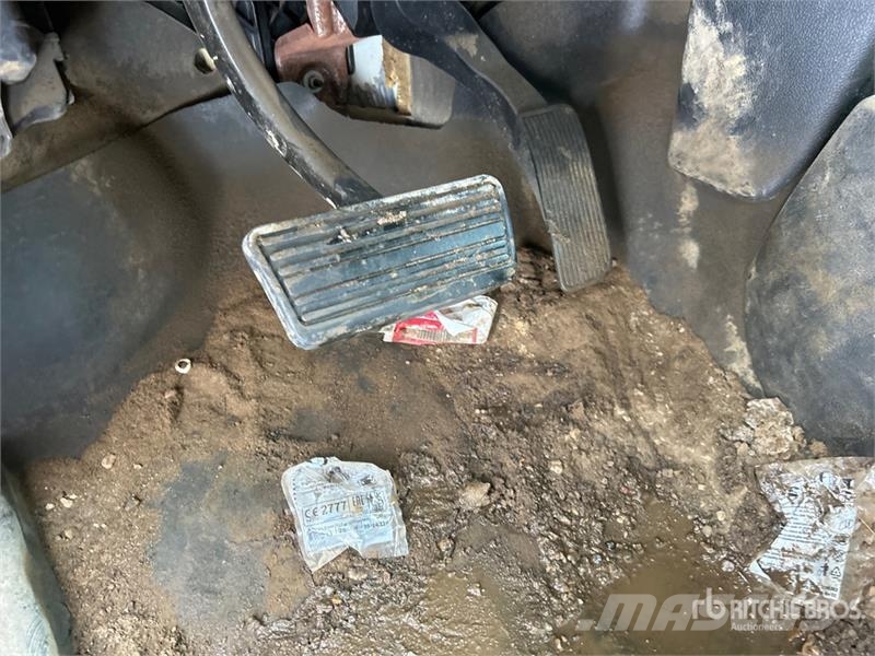 Chevrolet Silverado 2500HD 4x4 Crew Cab Pickup Drugi