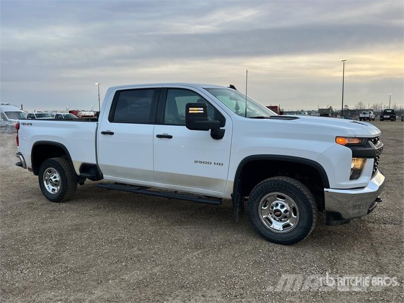 Chevrolet Silverado 2500HD 4x4 Crew Cab Pickup Ostalo