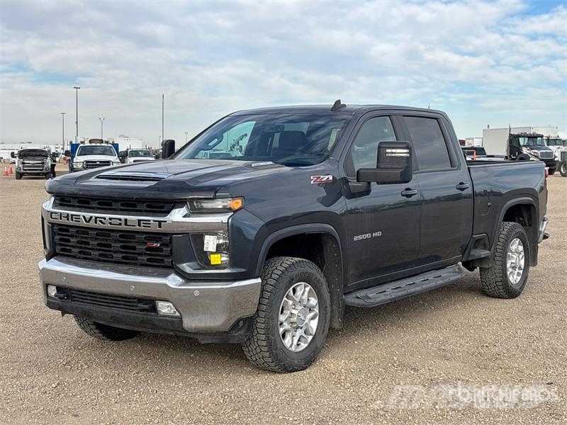 Chevrolet Silverado 2500 HD LT 4x4 Crew Cab Pickup Ostalo