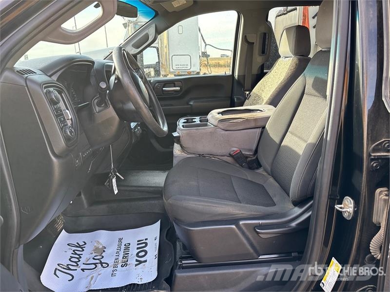 Chevrolet Silverado 2500 HD 4x4 Crew Cab Pickup Ostalo