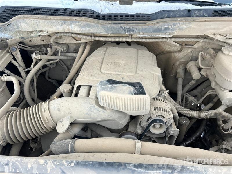 Chevrolet Silverado 2500HD 4x4 Crew Cab Pickup Drugi