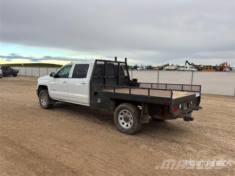 Chevrolet Silverado 2500HD Camiones plataforma