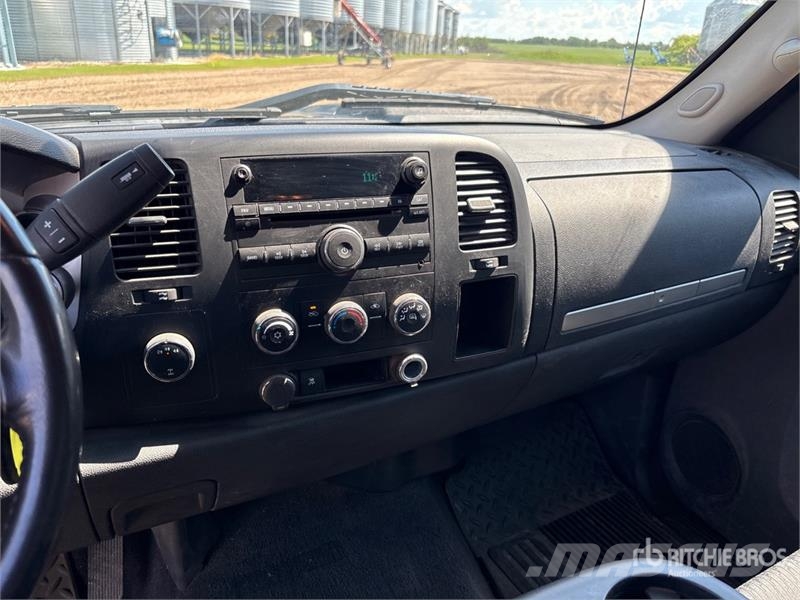 Chevrolet Silverado 2500 HD LT 4x4 Extended Cab Pickup Other