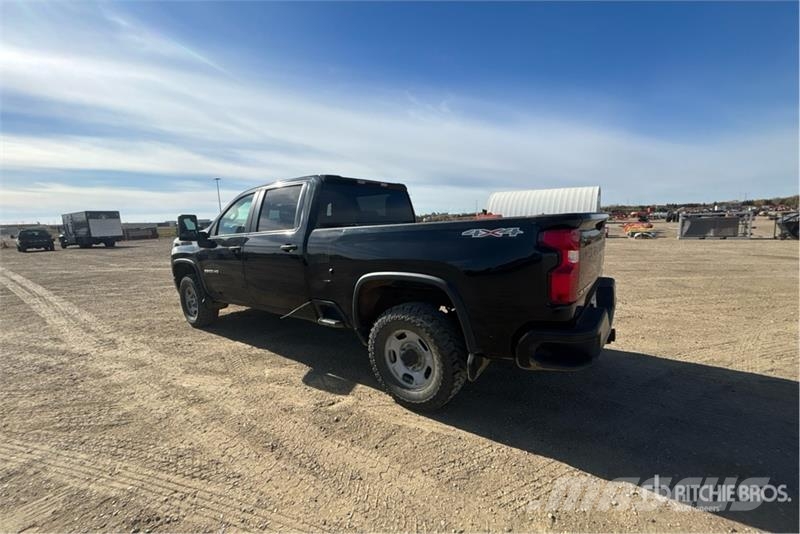 Chevrolet Silverado 2500HD 4x4 Crew Cab Pickup Други