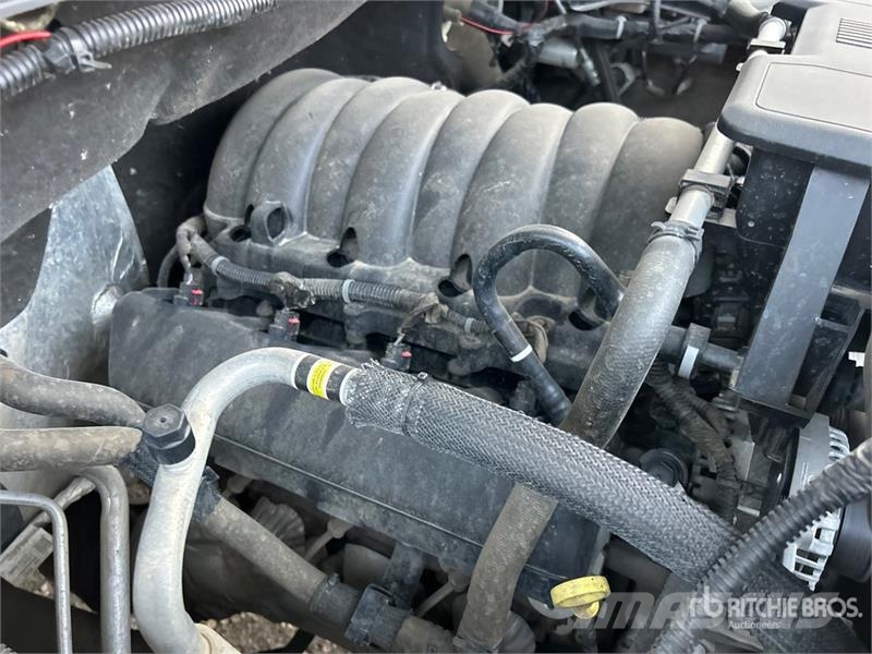Chevrolet Silverado 2500HD 4x4 Crew Cab Pickup Ostalo
