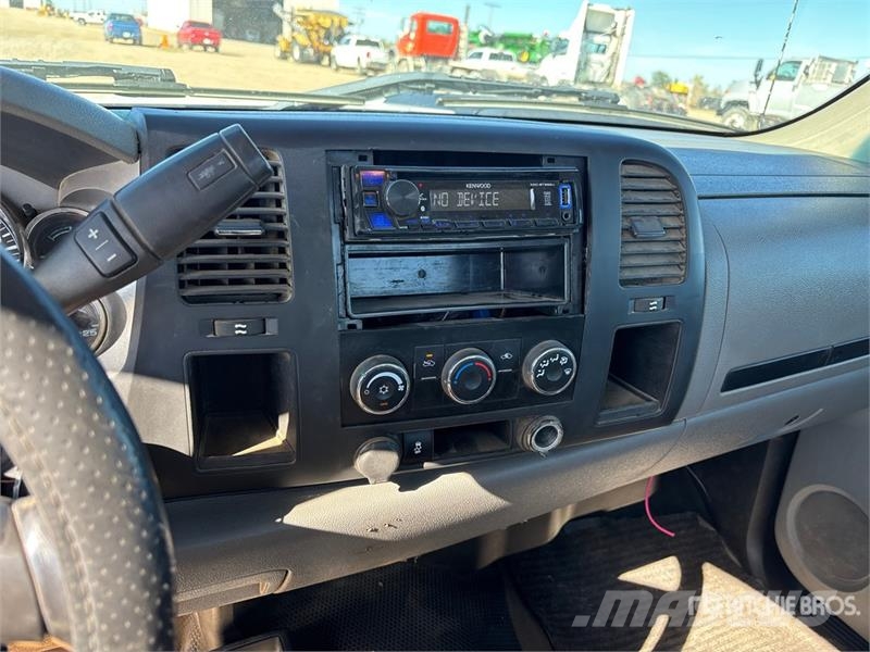 Chevrolet Silverado 2500 4x4 Pickup Drugi