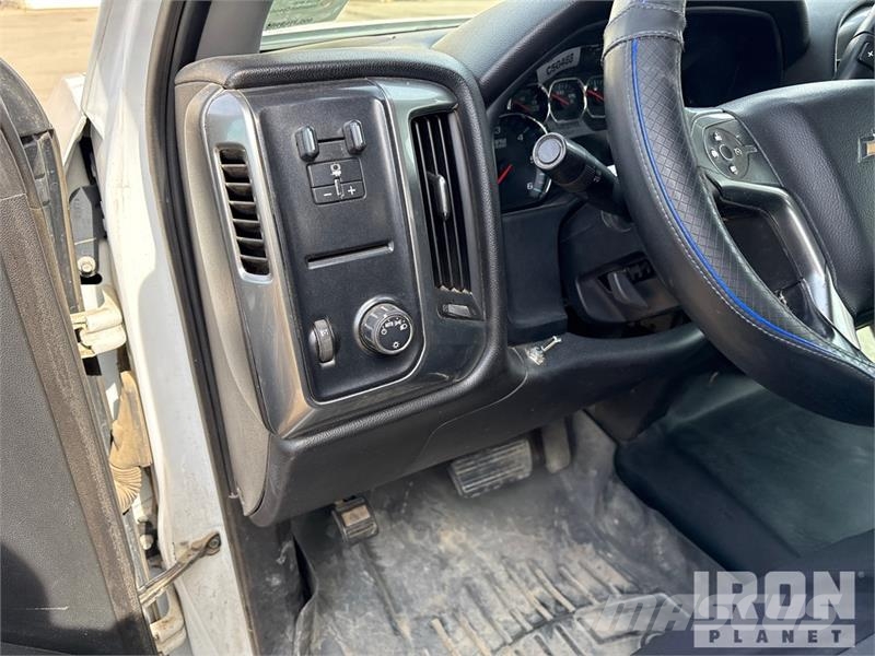 Chevrolet Silverado 2500HD 4x2 Extended Cab Pickup Други