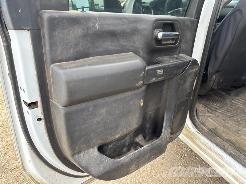 Chevrolet Silverado 2500HD 4x4 Crew Cab Pickup Други