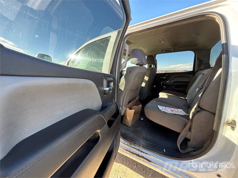Chevrolet Silverado 2500 4x4 Crew Cab Pickup Autre fourgon / utilitaire
