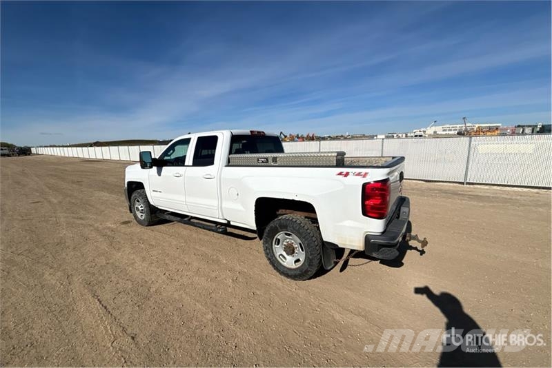 Chevrolet Silverado 2500 HD LT 4x4 Extended Cab Pickup Ostalo