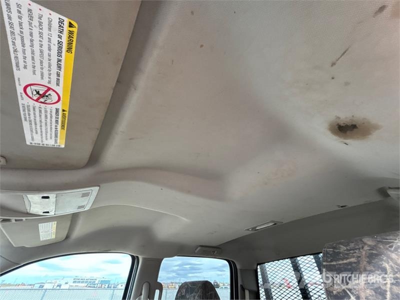 Chevrolet Silverado 2500HD 平板式/側卸式卡車