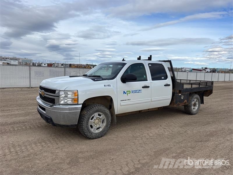 Chevrolet Silverado 2500HD 平板式/側卸式卡車