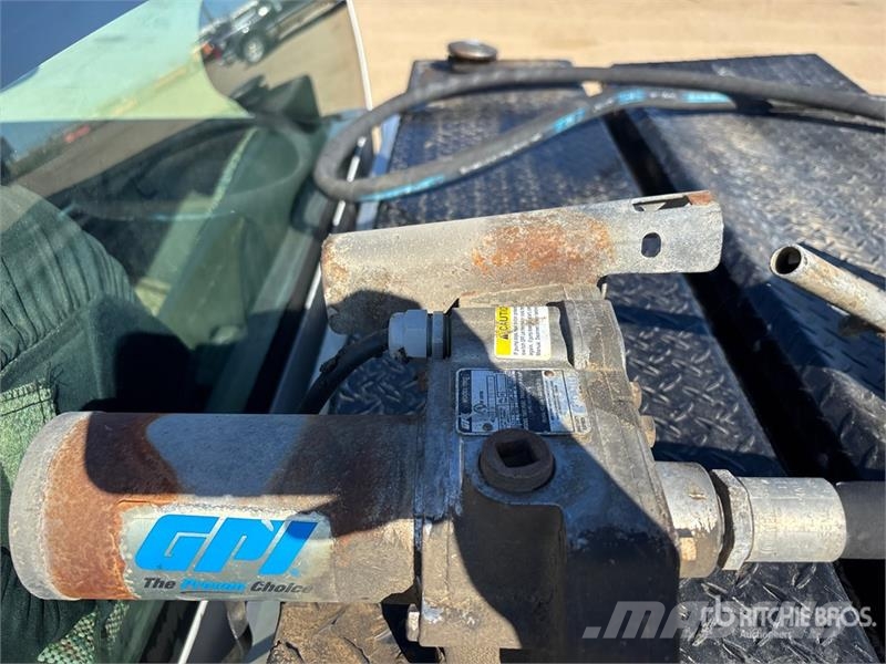 Chevrolet Silverado 2500 4x4 Pickup Drugi