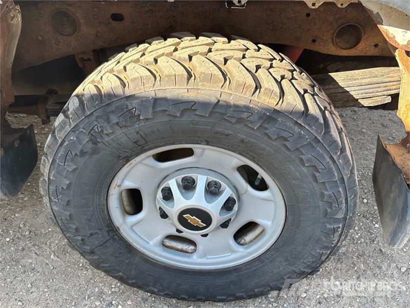 Chevrolet Silverado 2500HD Kamioni cisterne