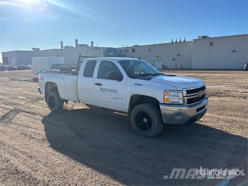 Chevrolet Silverado 2500 LT 4x4 Extended Cab Pickup Ostalo