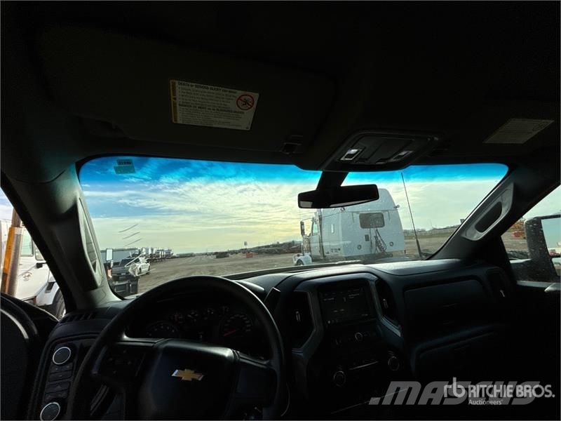 Chevrolet Silverado 2500 HD 4x4 Crew Cab Pickup Ostalo
