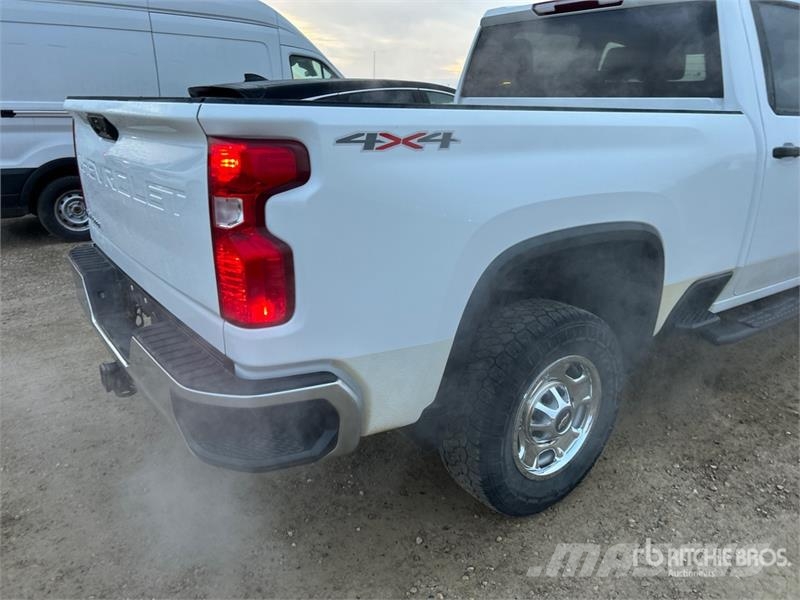 Chevrolet Silverado 2500HD 4x4 Crew Cab Pickup Ostalo
