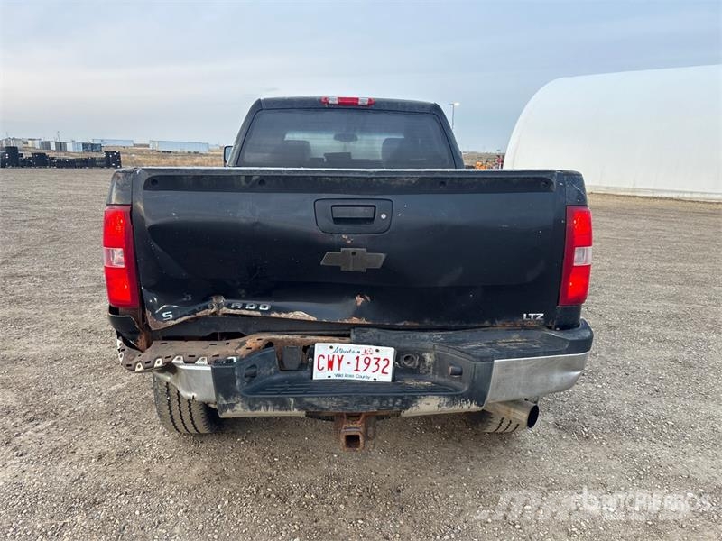 Chevrolet Silverado 2500 HD LTZ 4x4 Crew Cab Pickup أخرى
