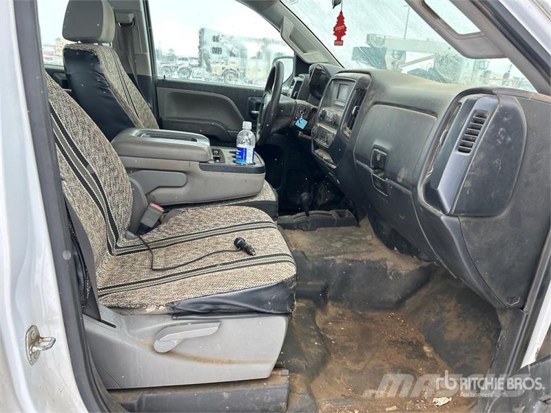 Chevrolet Silverado 2500HD 4x4 Crew Cab Pickup Drugi