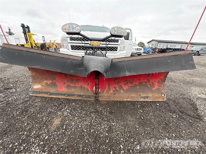 Chevrolet Silverado 2500HD LT 4x4 Crew Cab Snow Plow Truck Municipal/vehicul cu uz general