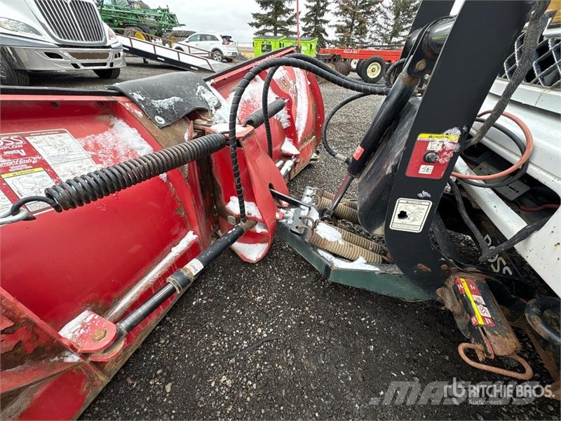 Chevrolet Silverado 2500HD LT 4x4 Crew Cab Snow Plow Truck Municipal/vehicul cu uz general