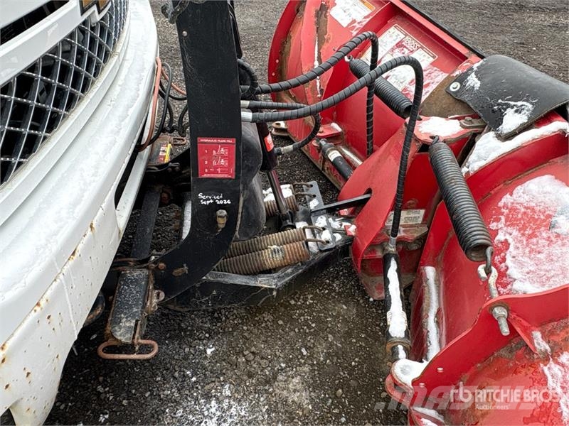 Chevrolet Silverado 2500HD LT 4x4 Crew Cab Snow Plow Truck Municipal/vehicul cu uz general