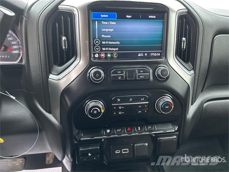 Chevrolet Silverado 2500 HD 4x4 Crew Cab Pickup Ostalo