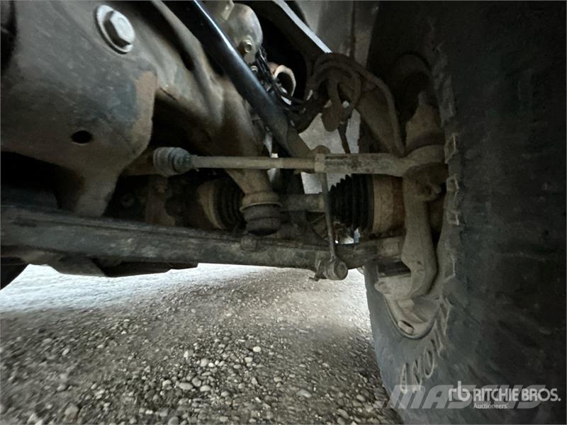 Chevrolet Silverado 2500HD 4x4 Crew Cab Pickup Ostalo