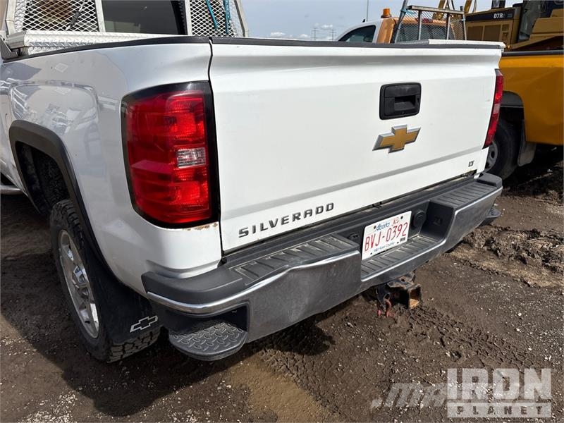 Chevrolet Silverado 2500HD 4x2 Extended Cab Pickup Други