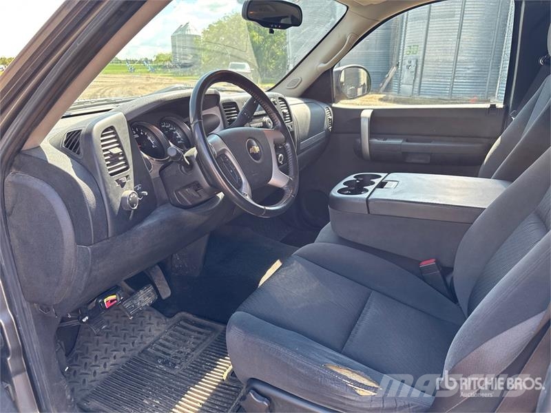 Chevrolet Silverado 2500 HD LT 4x4 Extended Cab Pickup Other
