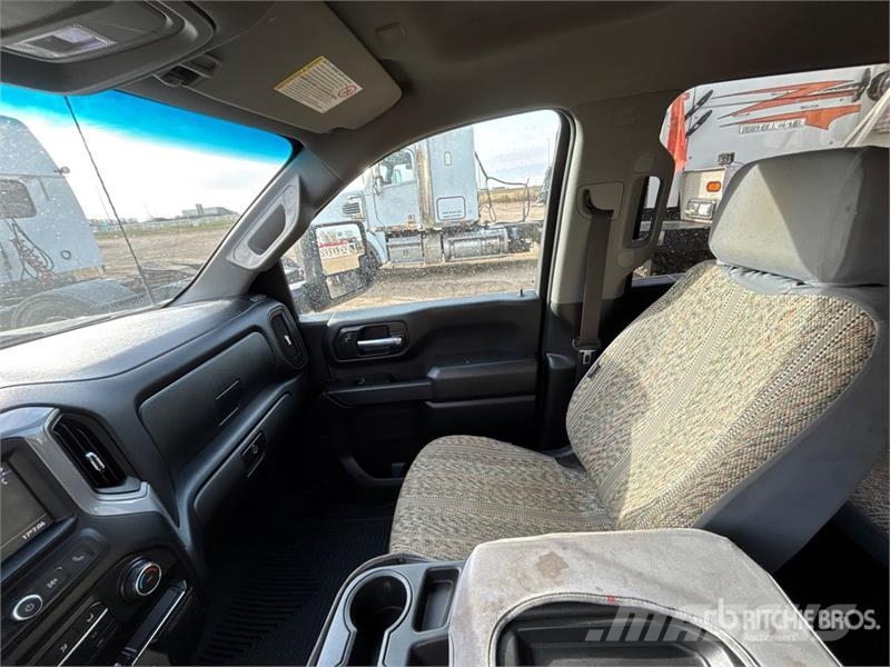 Chevrolet Silverado 2500 HD 4x4 Crew Cab Pickup Ostalo