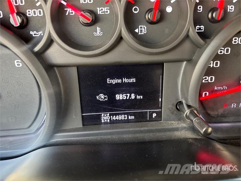 Chevrolet Silverado 2500 HD 4x4 Crew Cab Pickup Ostalo