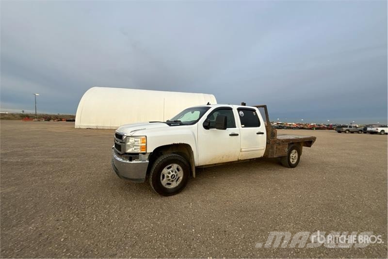 Chevrolet Silverado 2500HD Ciężarówki typu Platforma / Skrzynia