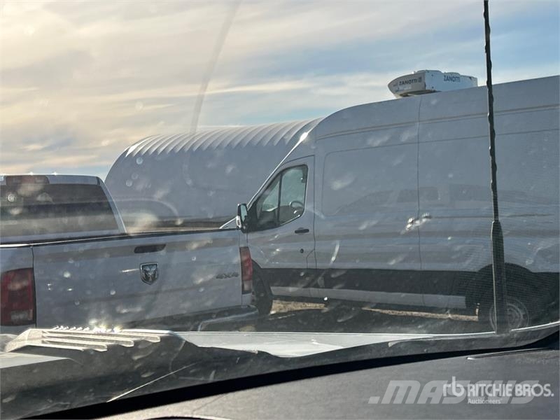Chevrolet Silverado 2500HD LTZ 4x4 Crew Cab Pickup Egyéb