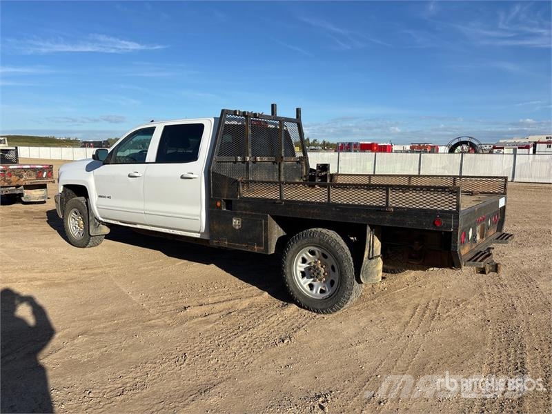 Chevrolet Silverado 2500HD Flatbed kamyonlar
